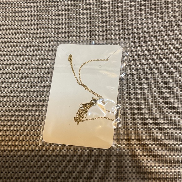 Gold and Pink Floral Pendant Necklace - Picture 2 of 2